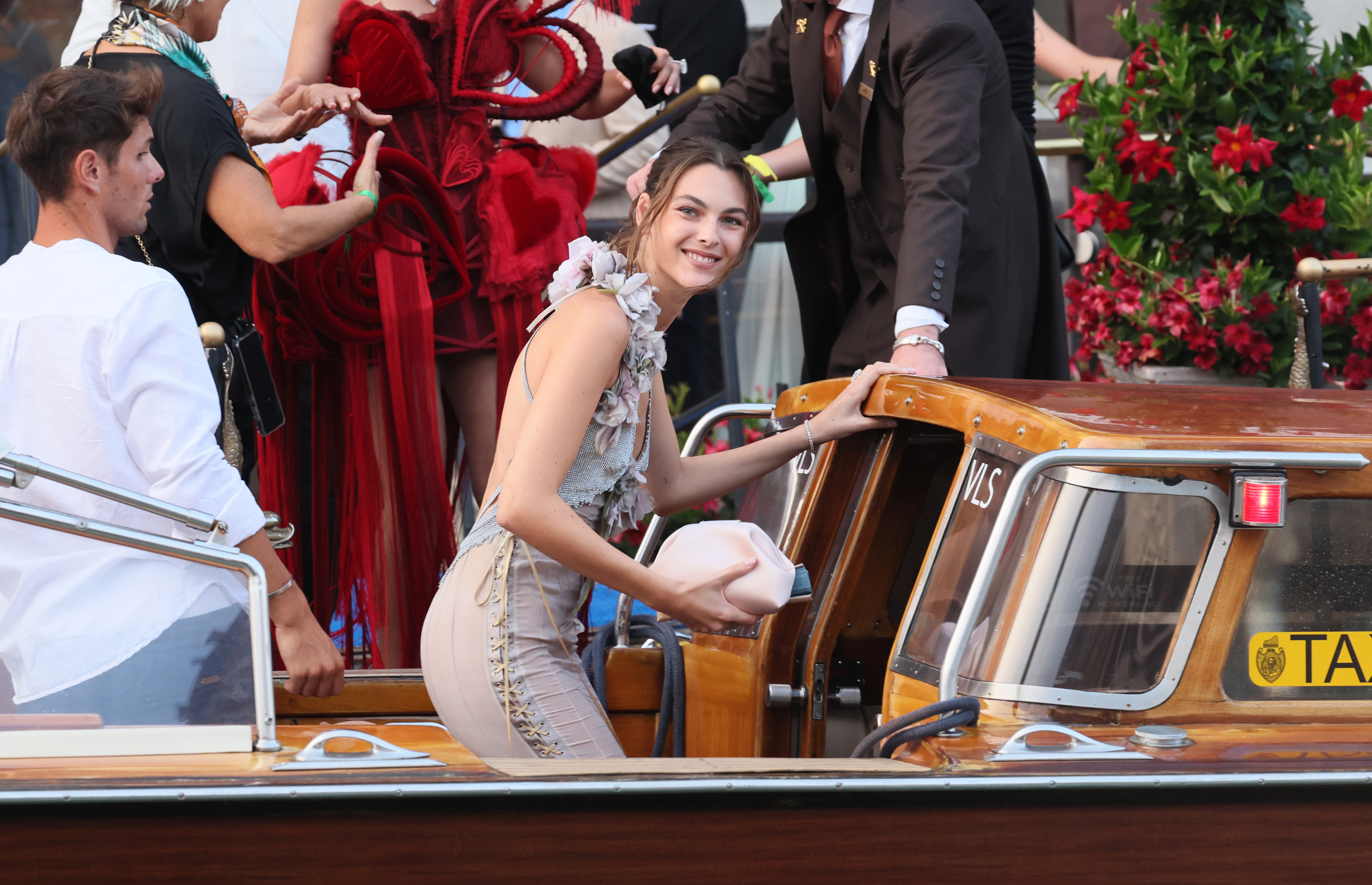 Vittoria Ceretti avant le mariage de Jeff Bezos et Lauren Sánchez, le 26 juin 2025, à Venise, en Italie. | Source : Getty Images
