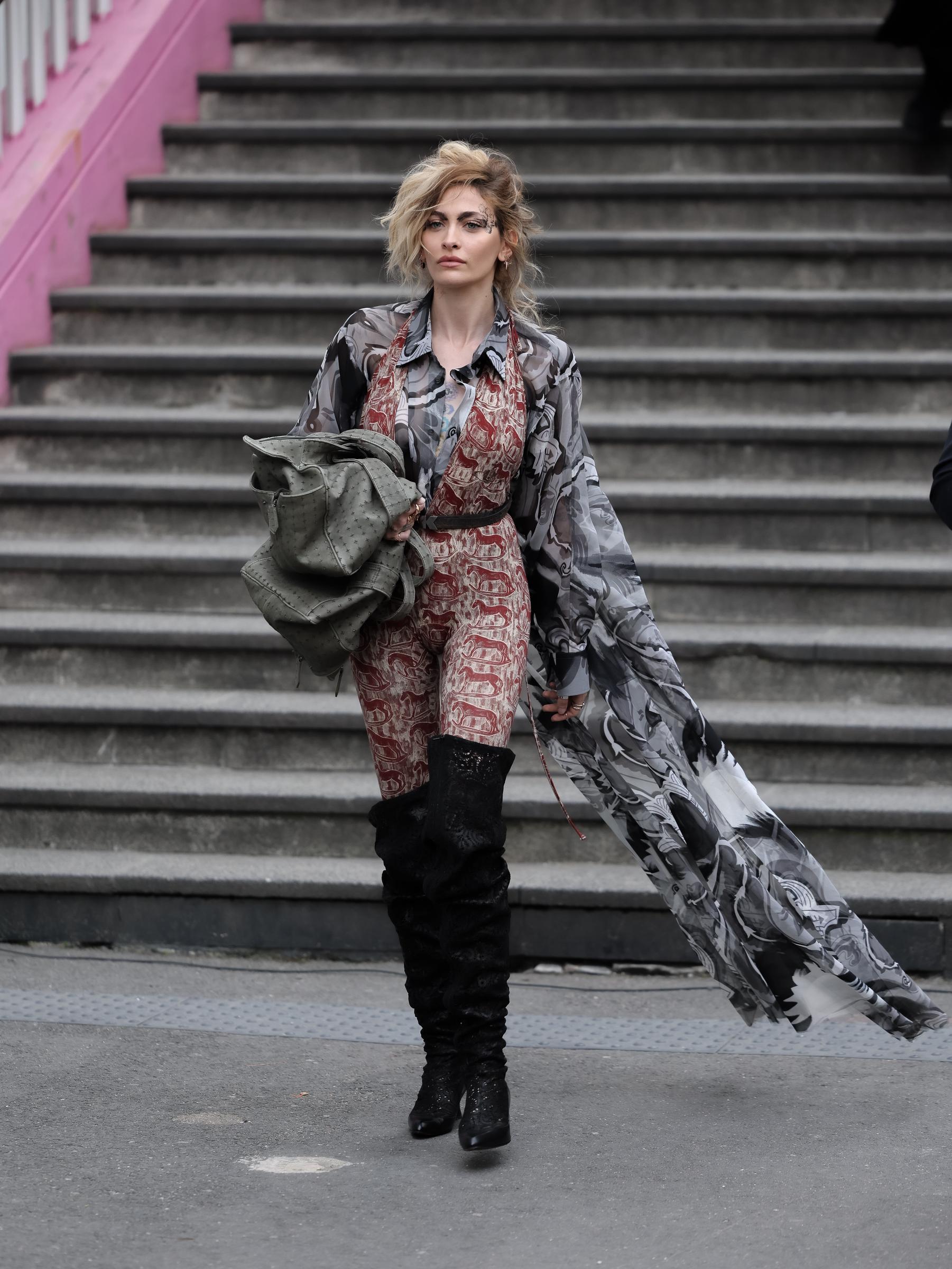 Paris Jackson assiste au défilé Vivienne Westwood Womenswear Automne/Hiver dans le cadre de la Fashion Week de Paris, le 7 mars 2026 en France | Source : Getty Images