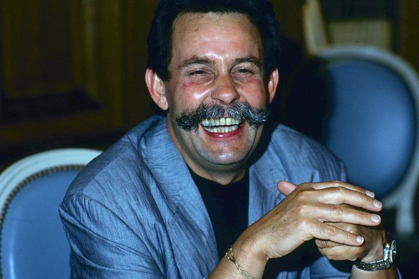 Max Meynier, en 1989 durant un diner à Paris. | Photo : Getty Images