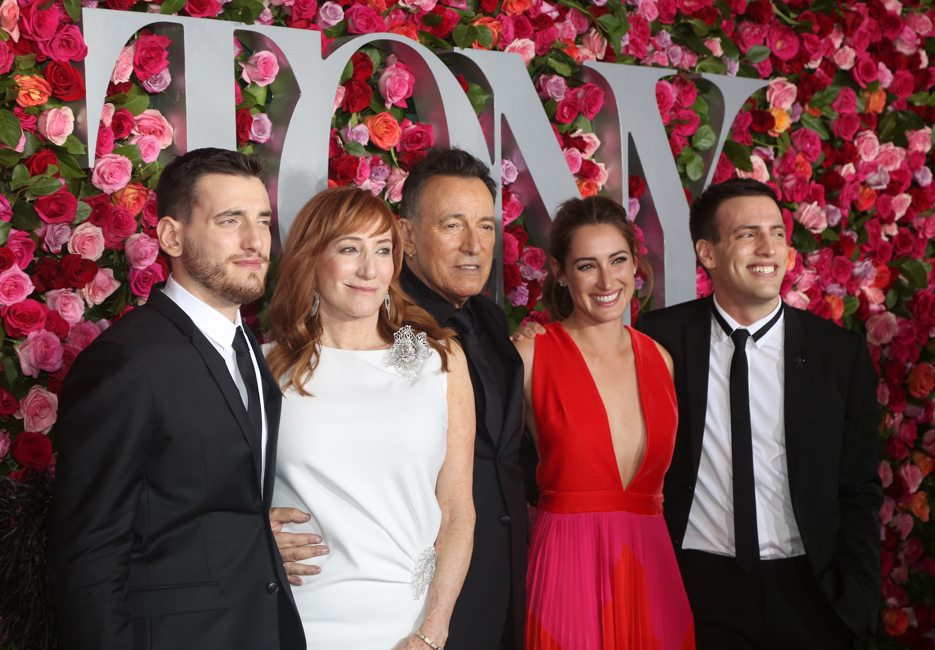 Sam Springsteen, Patti Scialfa, Bruce Springsteen, Jessica Springsteen et Evan Springsteen à New York. le 10 juin 2018 | Source : Getty Images