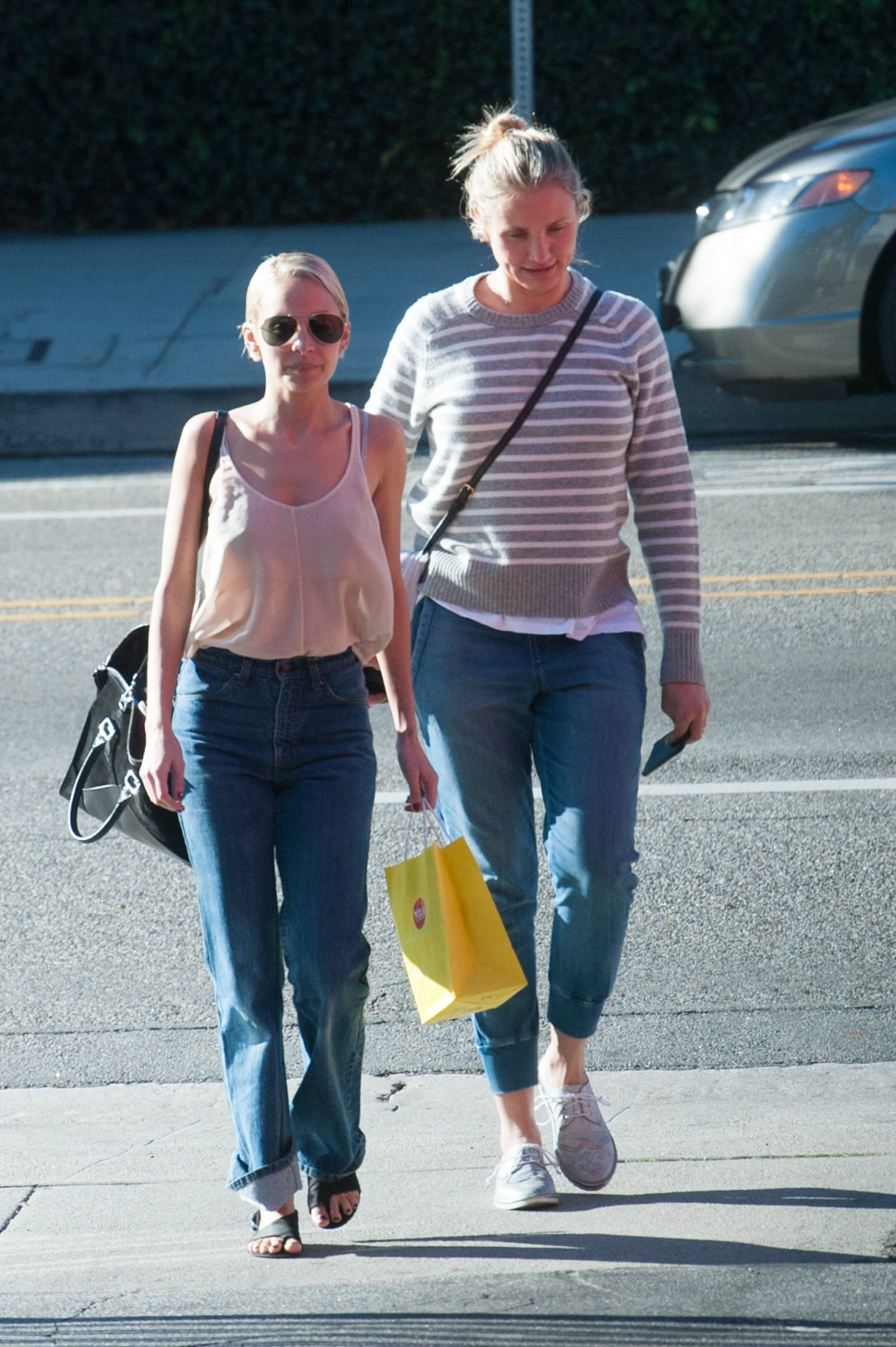 Nicole Richie et Cameron Diaz vues dehors à Los Angeles en 2016 | Source : Getty Images