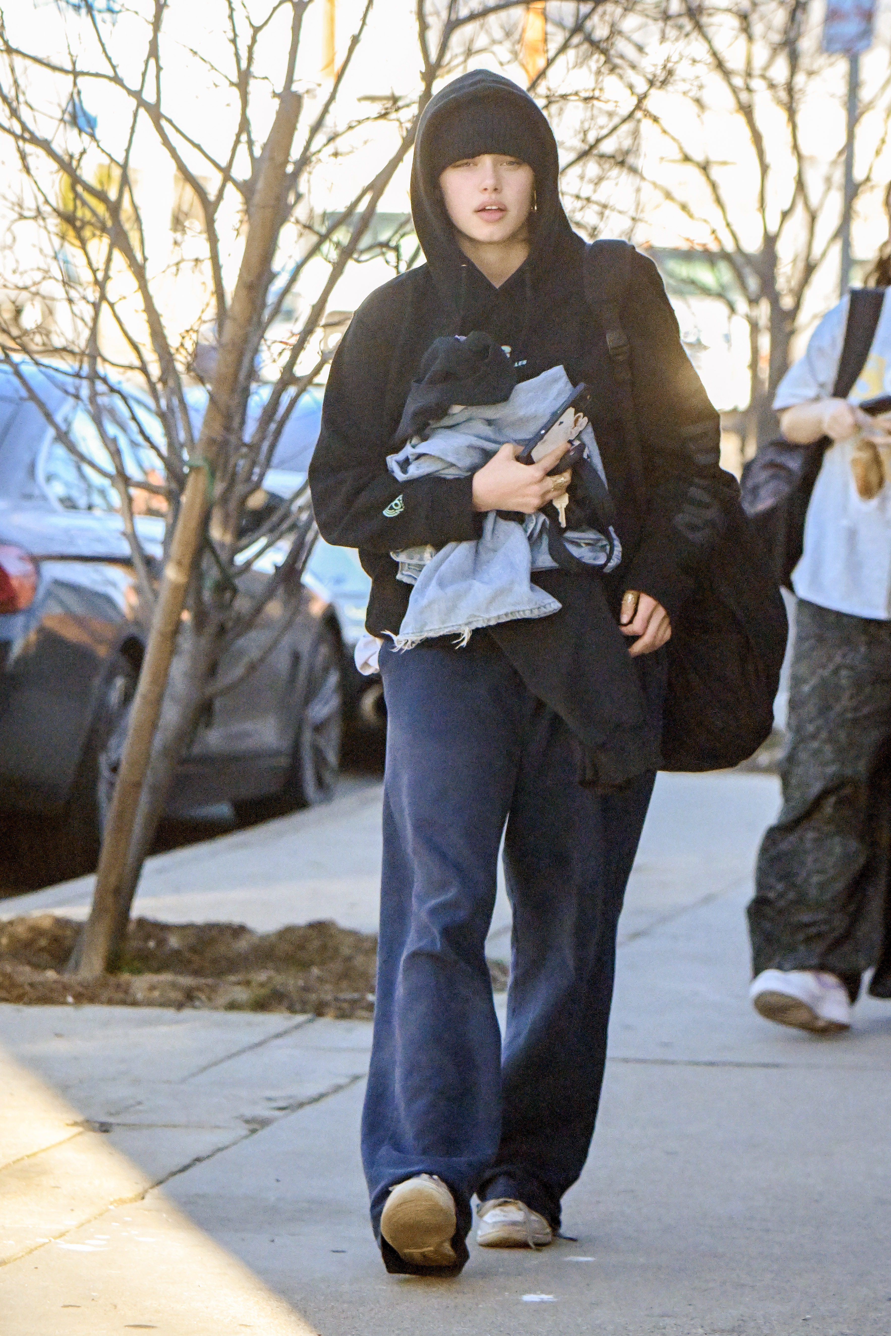 Shiloh Jolie aperçue en train de faire des courses le 3 mars 2025, à Studio City, en Californie. | Source : Getty Images
