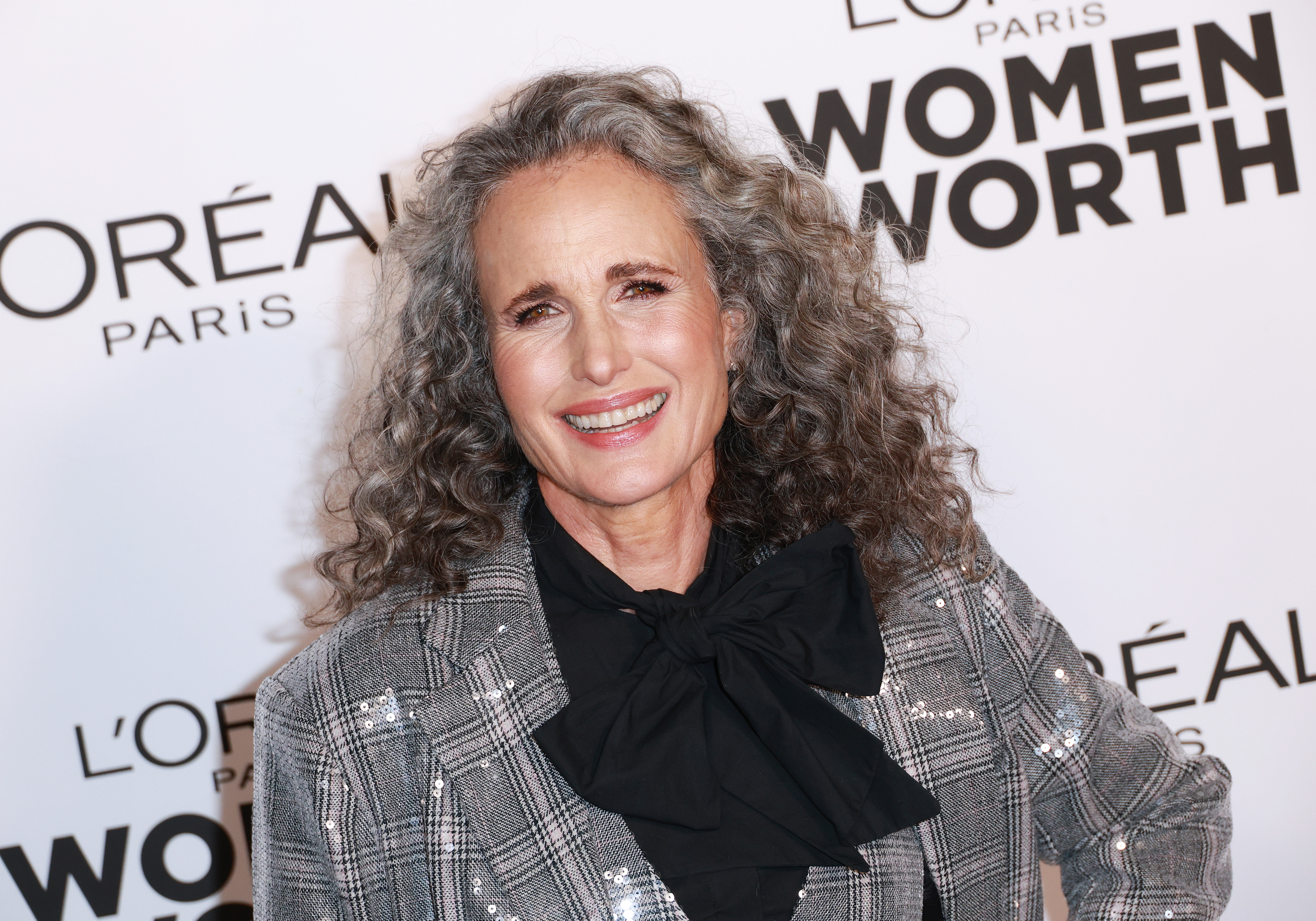 Andie MacDowell le 16 Novembre 2023, à Los Angeles, California. | Source : Getty Images