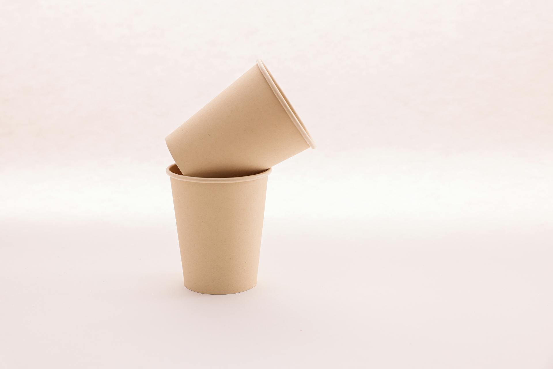 Gobelets en papier | Source : Pexels