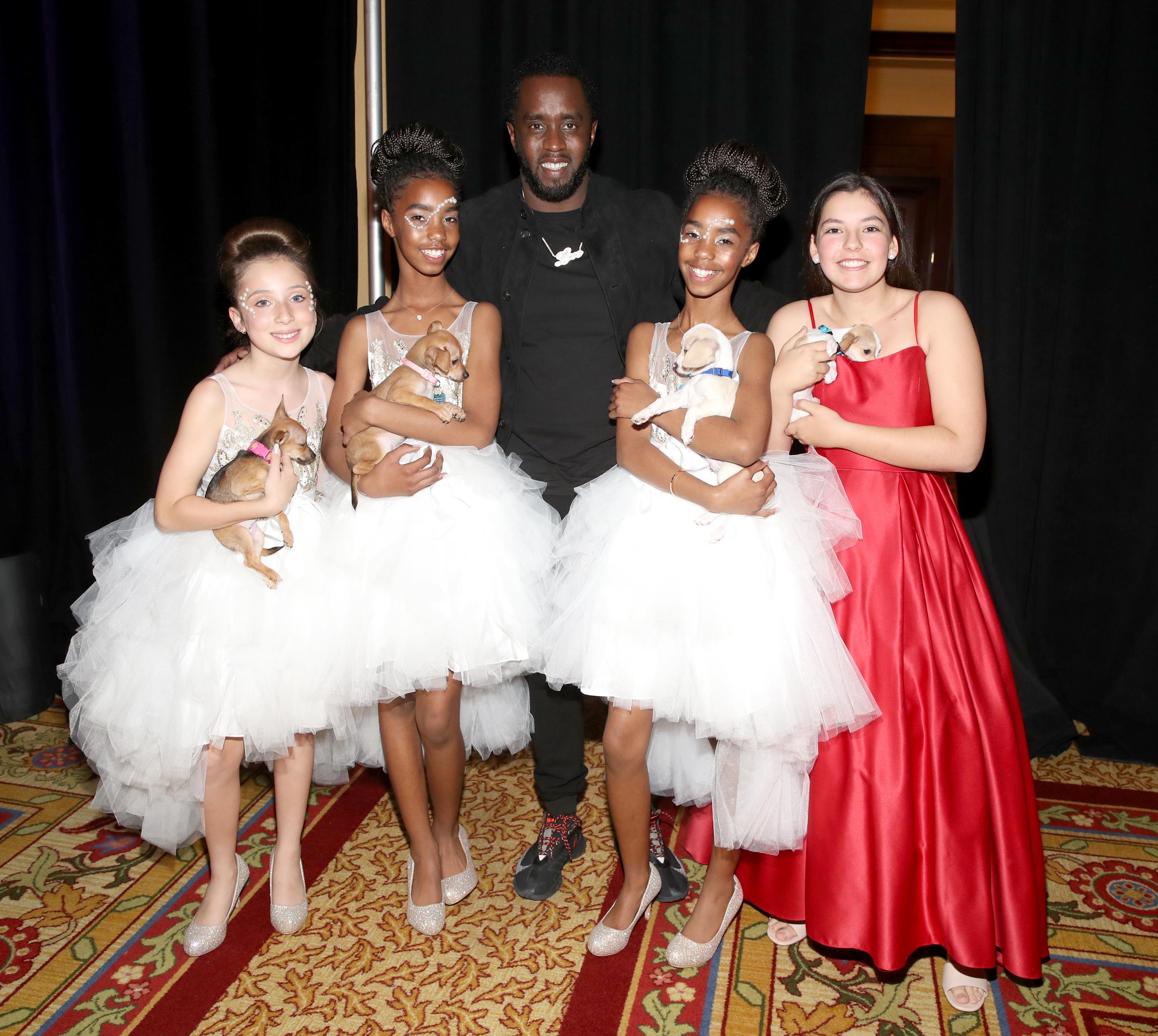 Ava Baroni, Jessie Combs, Sean Combs, D'Lila Combs et Lily Felipe lors du 5e gala annuel Ties &amp; Tails, "Mardi Paws", le 16 mars 2019, à Westlake Village, en Californie | Source : Getty Images