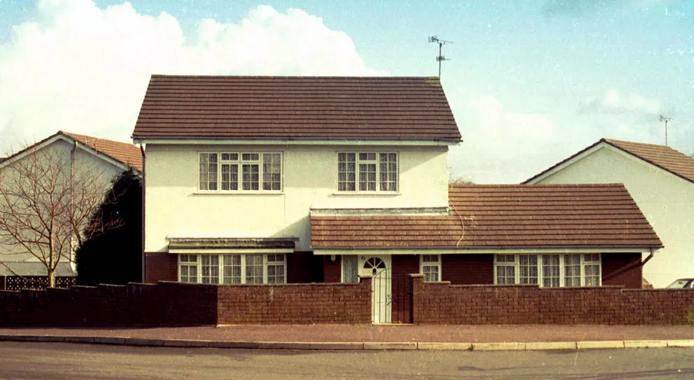 La maison d'enfance de Catherine Zeta-Jones prise en septembre 1999 à Swansea, Pays de Galles | Source : Getty Images
