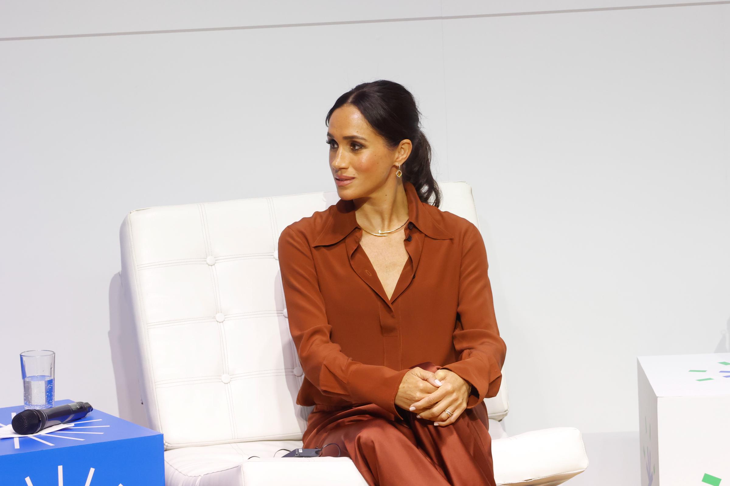 Meghan, duchesse de Sussex au "Futur numérique responsable" le 15 août 2024, en Colombie | Source : Getty Images