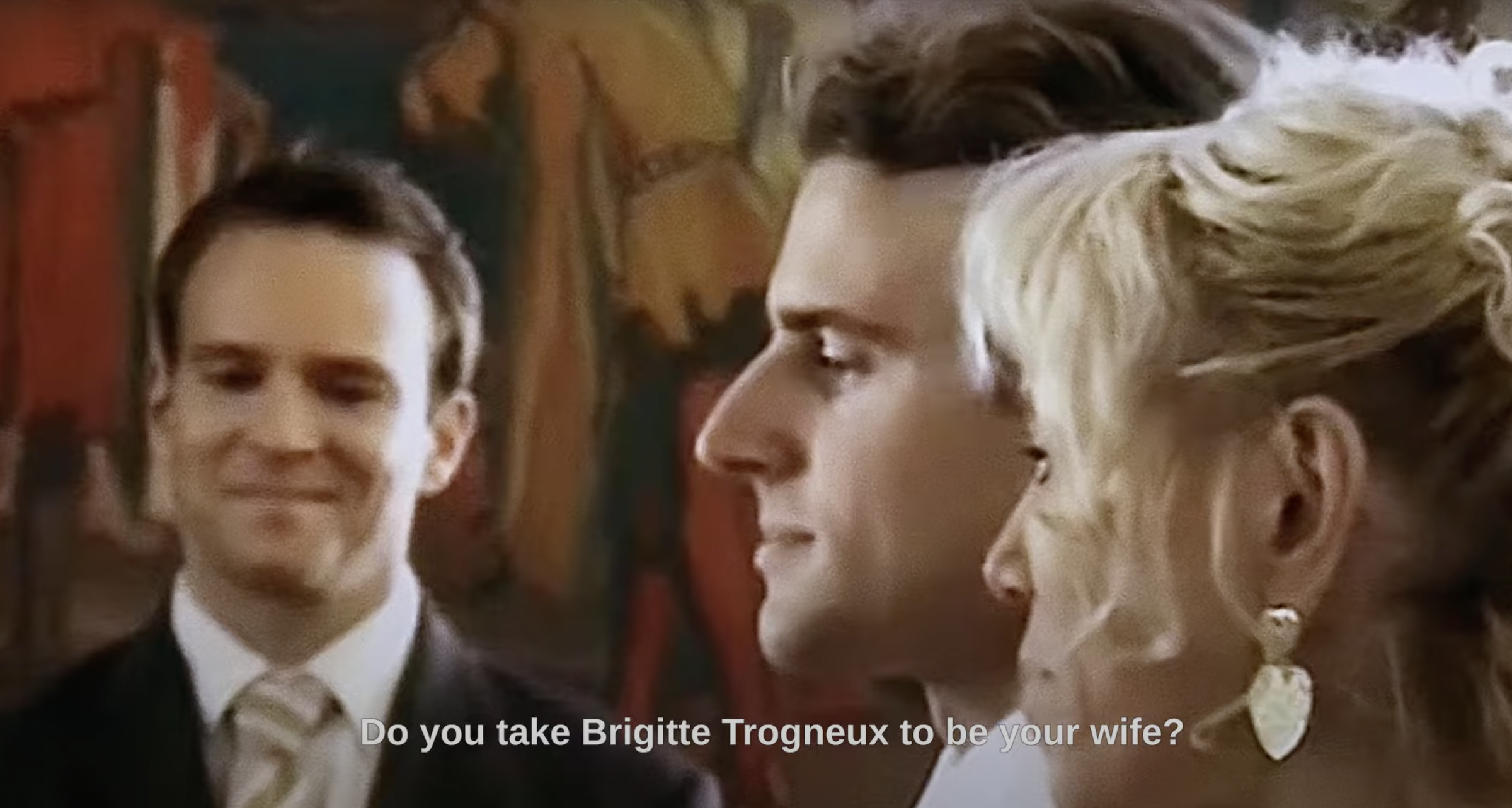 Emmanuel et Brigitte Macron le jour de leur mariage d'après une vidéo datée du 14 juillet 2023. | Source : YouTube/France Channel