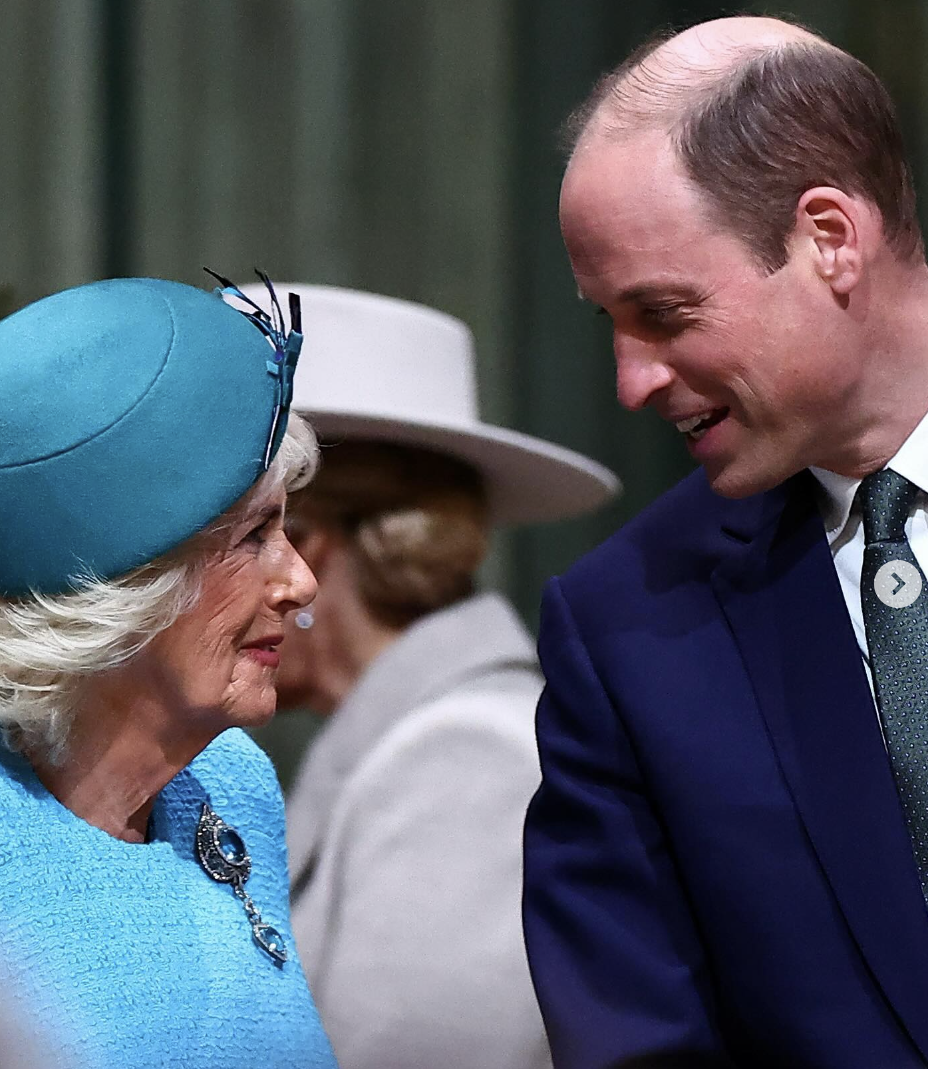 La reine Camilla et le prince William vus sur une photo Instagram datée du 11 mars 2024 | Source : Instagram.com/theroyalfamily/