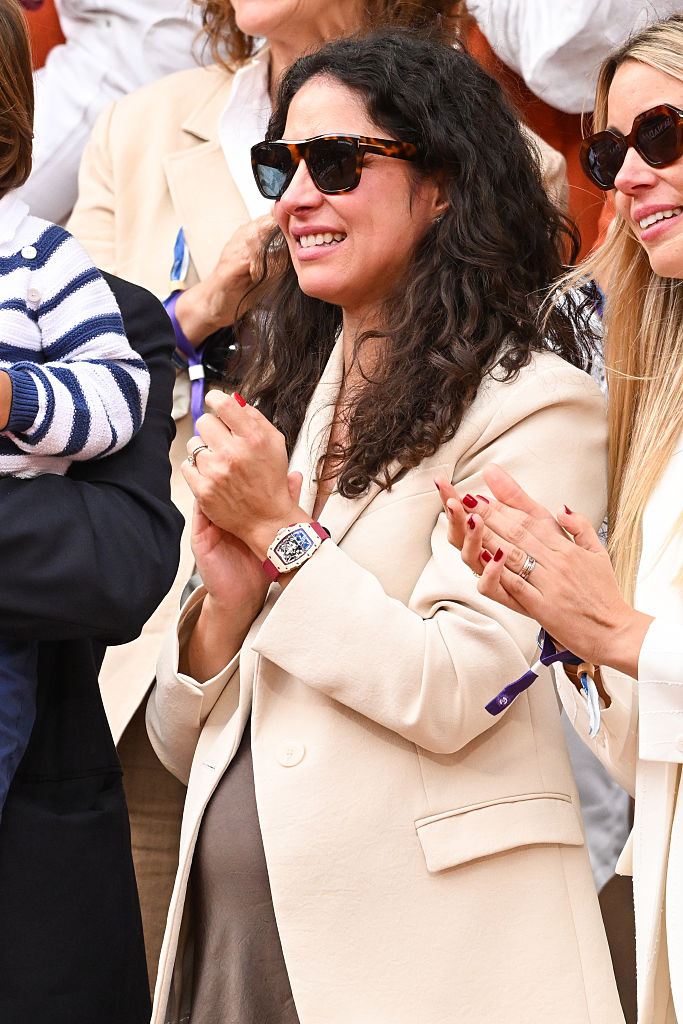 PARIS, FRANCE - 25 MAI : Xisca Perello lors de la cérémonie de présentation rendant hommage à la carrière de Rafael Nadal lors de la première journée des Internationaux de France 2025 à Roland Garros le 25 mai 2025 à Paris, France. (Photo par Stephane Cardinale - Corbis/Corbis via Getty Images)