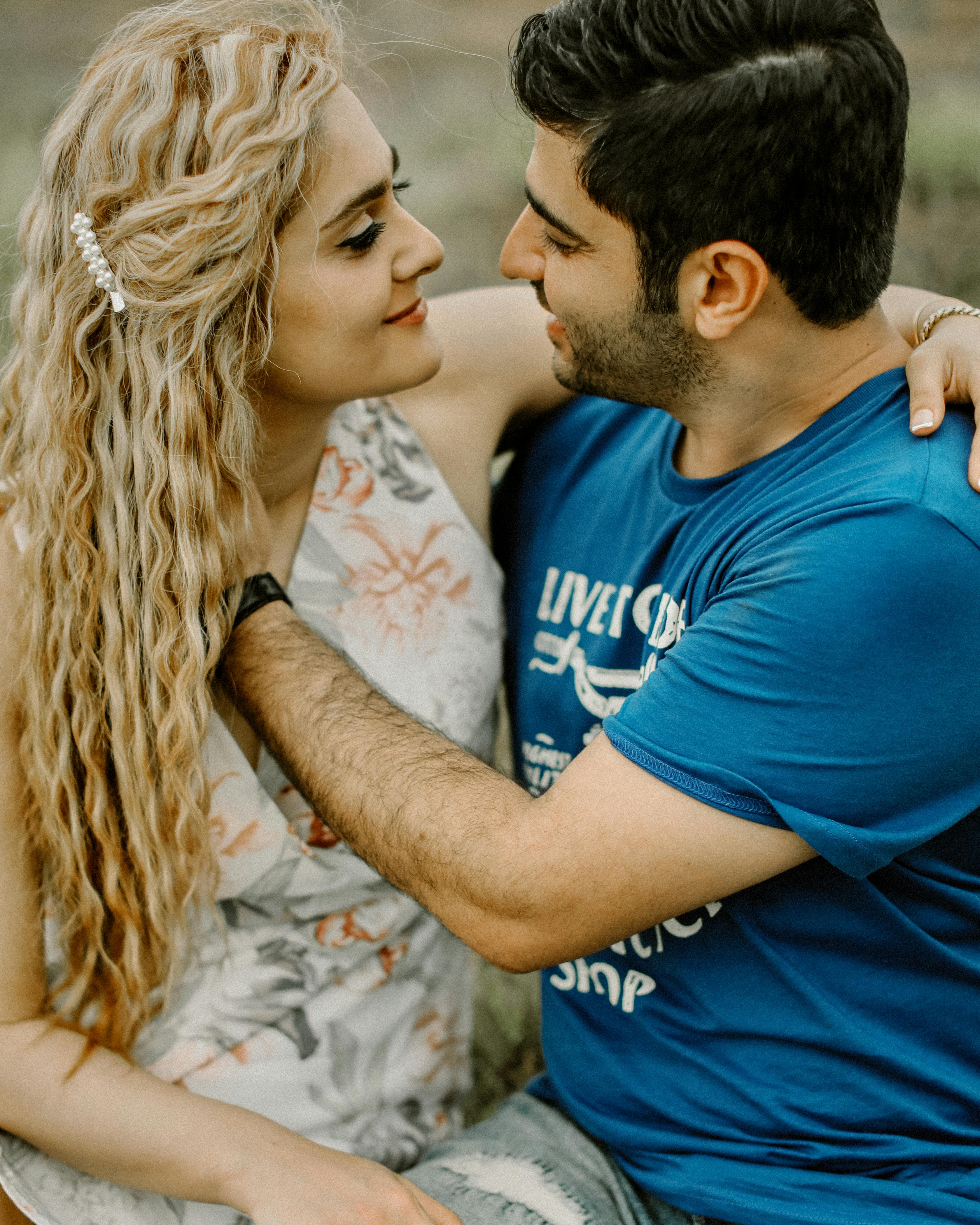 Deux personnes amoureuses | Source : Pexels