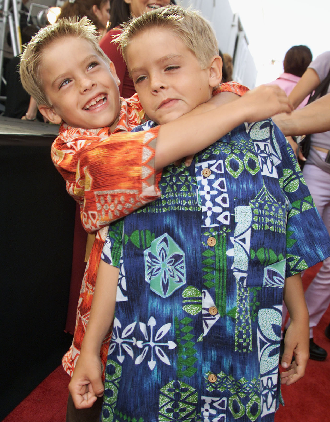 Dylan et Cole Sprouse aux MTV Movie Awards 2000 à Culver City, Californie, le 3 juin. | Source : Getty Images