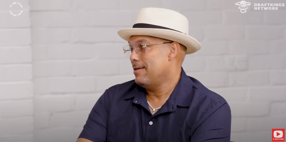 David Justice apparaît dans l'émission « All the Smoke with Matt Barnes and & Stephen Jackson », dans un épisode publié le 7 août 2025. | Source : YouTube/ALL THE SMOKE