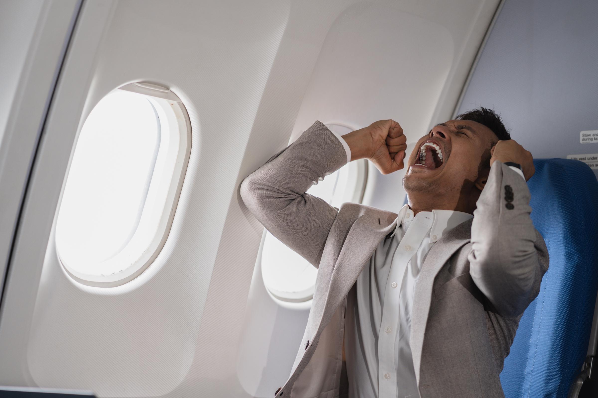 Homme d'affaires en colère | Source : Shutterstock